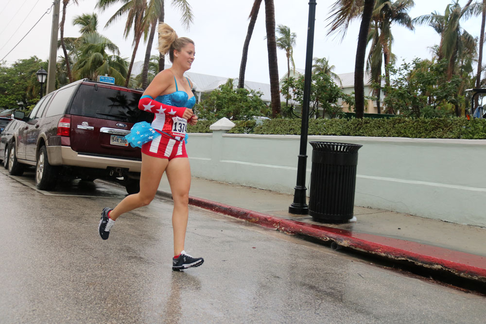 Heroes and Villains 5K 2017 photo - Duval Street, Key West